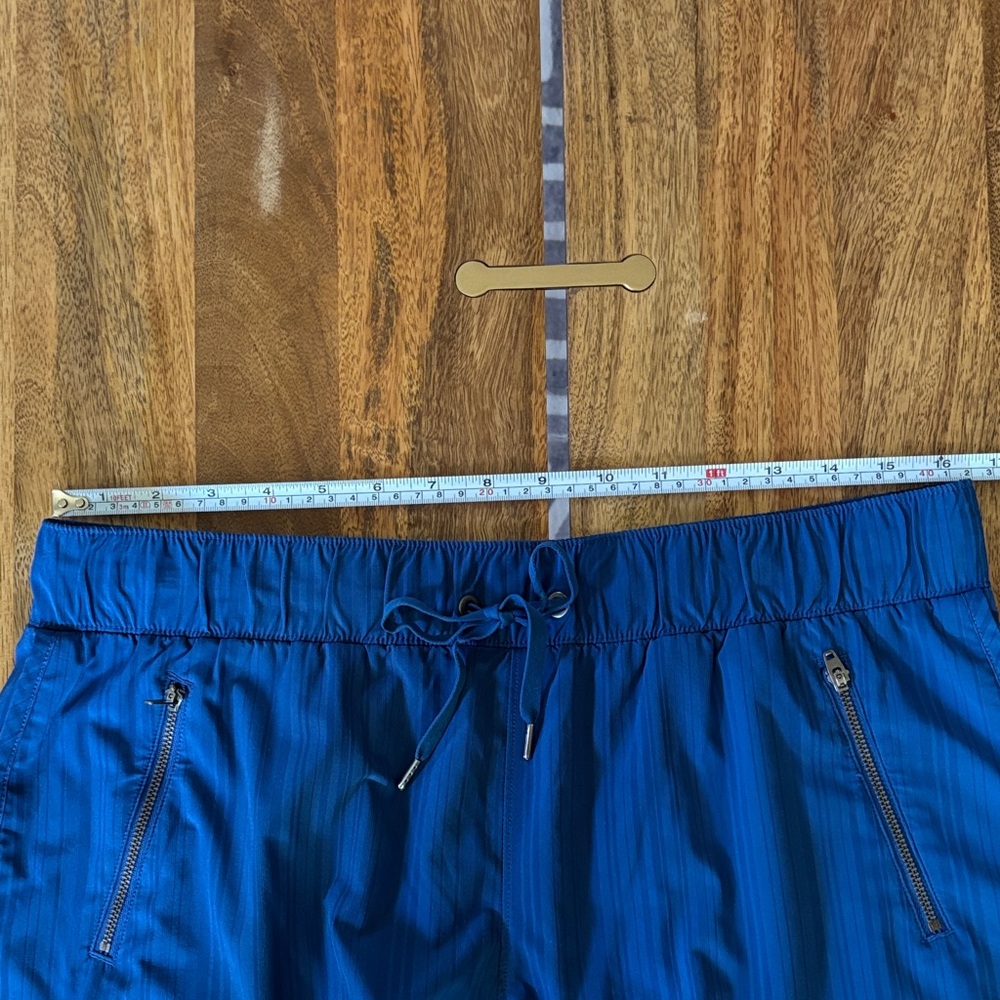 Athleta Navy Blue Athletic Shorts - Picture 6 of 9